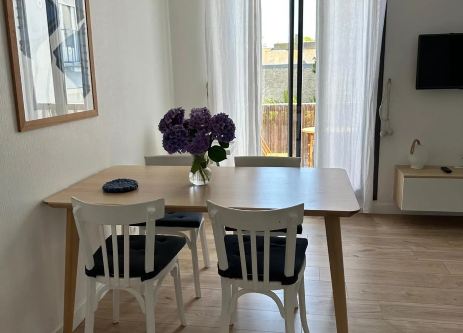 קונקרנו La Cale Du Bord De Mer